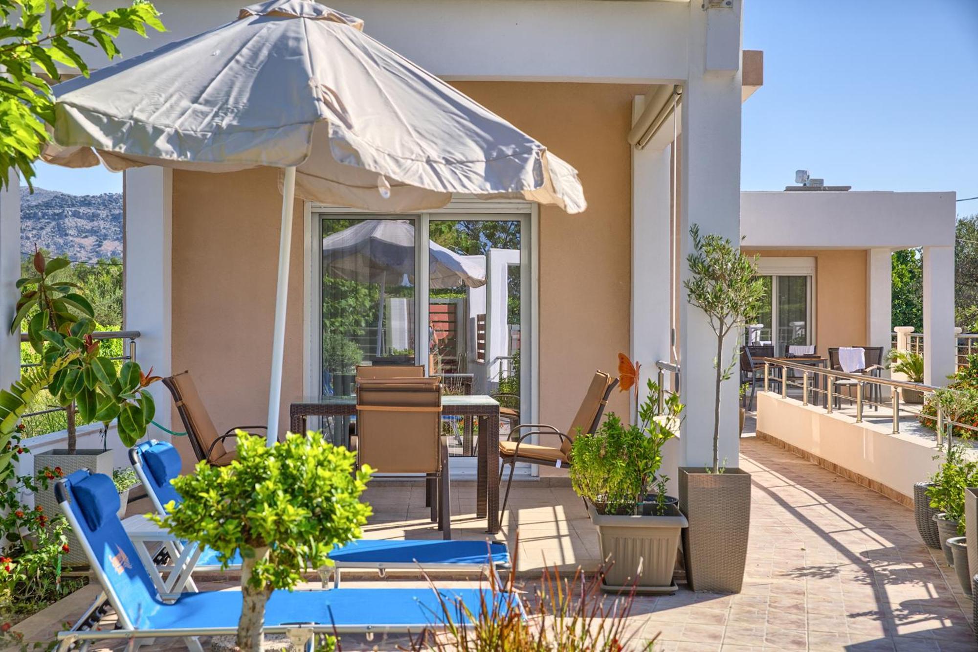 Paul's Garden Luxury House *