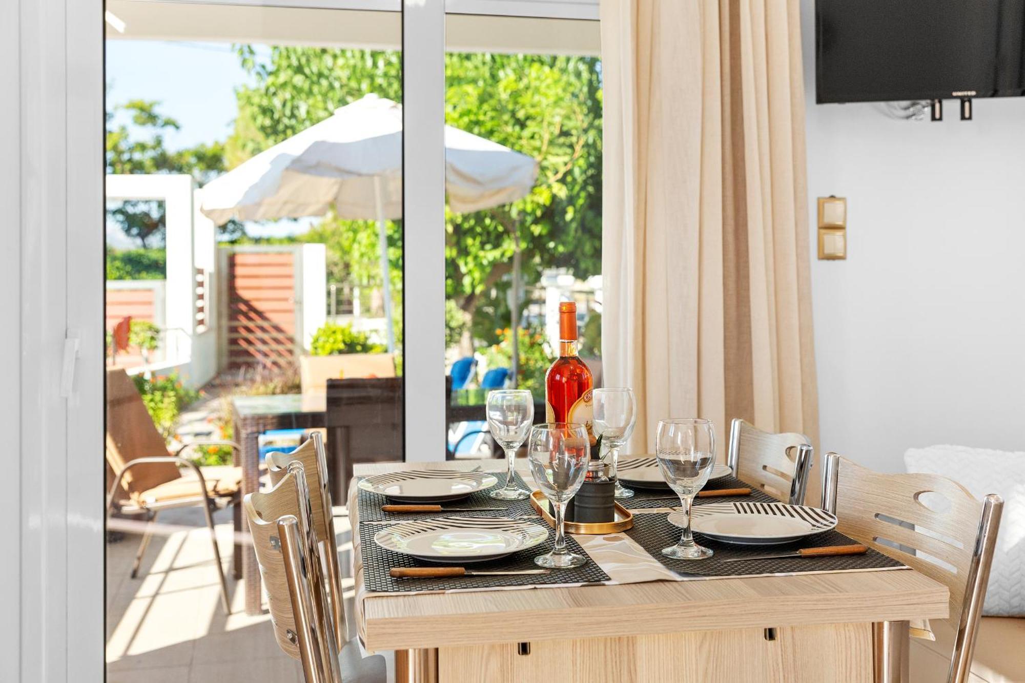 Paul's Garden Luxury House Holiday home *